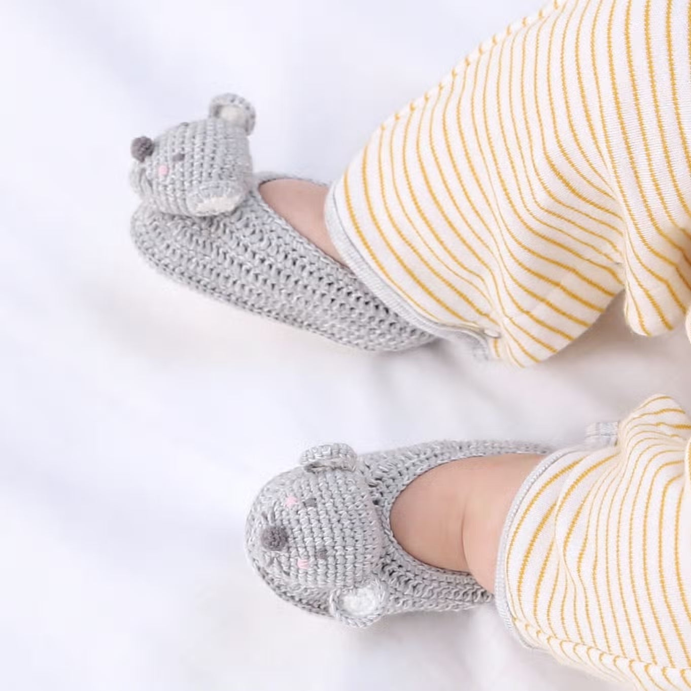 Crochet Mouse Baby Booties by Albetta