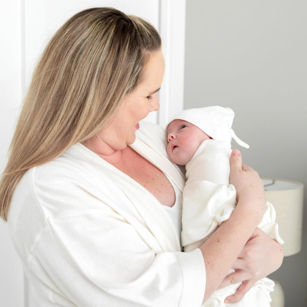 Organic Cotton Newborn Dream Bundle w/Top Knot Hat by Zestt Organics